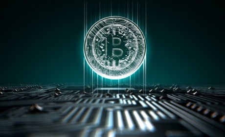 比特币ETF旧闻引发利空，市场恐慌中庄家又割了一波韭菜